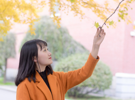 菲律宾女子与中国丈夫一同回国 却因出示